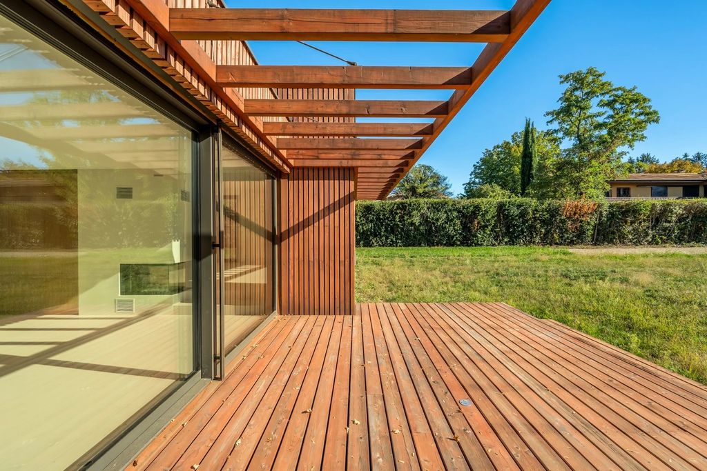 Property photo 1 of 15 Nernier – Near Lake Geneva And The Swiss Border – Modern Property – 1 150 Sqm Land– 4 Bedrooms