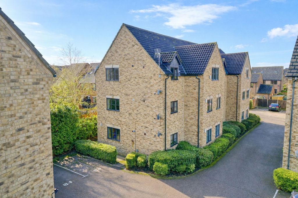 Property photo 2 of 13