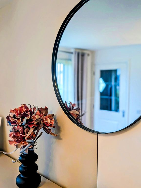 Property photo 2 of 28