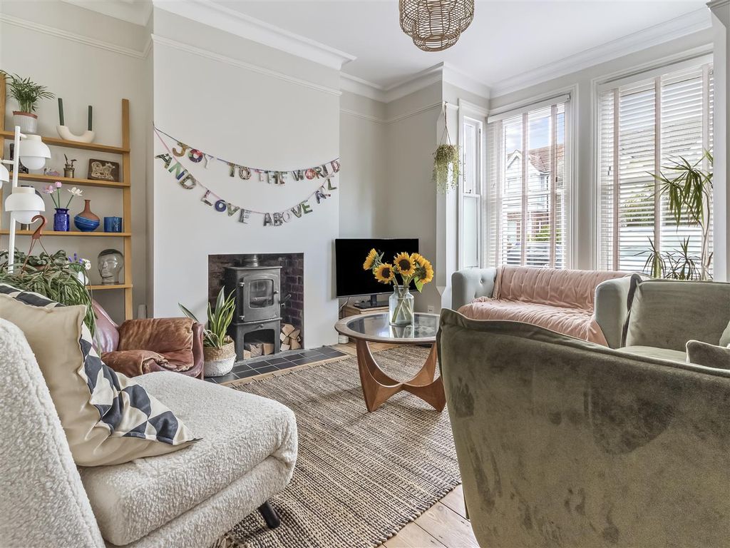 Property photo 2 of 22 11 Woodlea Road-001.Jpg