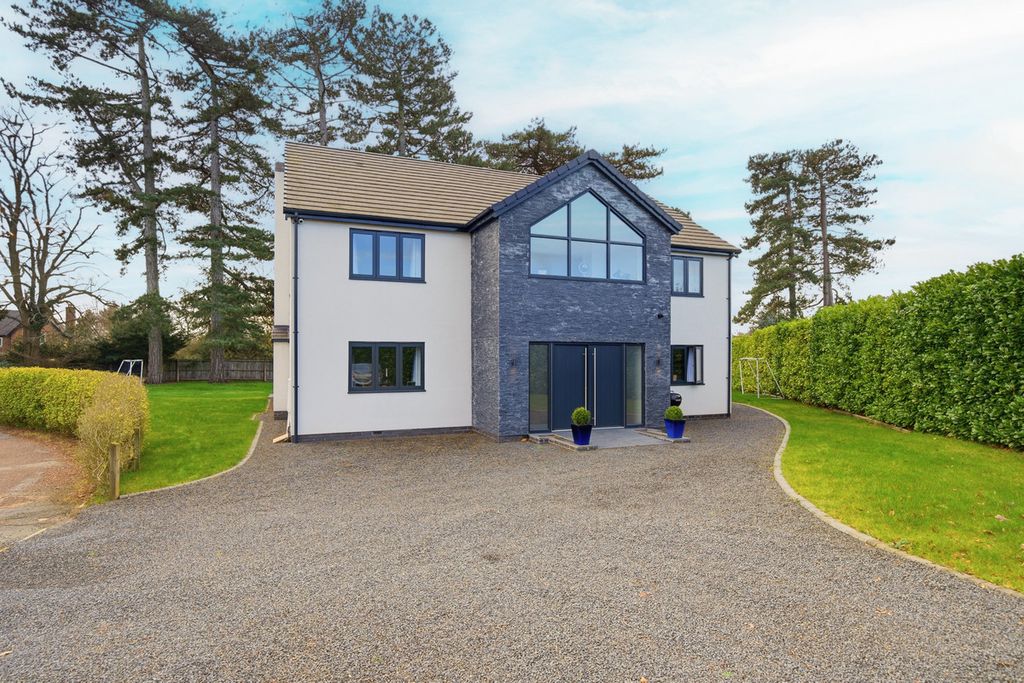 Property photo 2 of 24