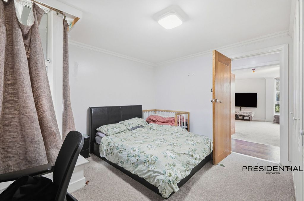 Property photo 3 of 31