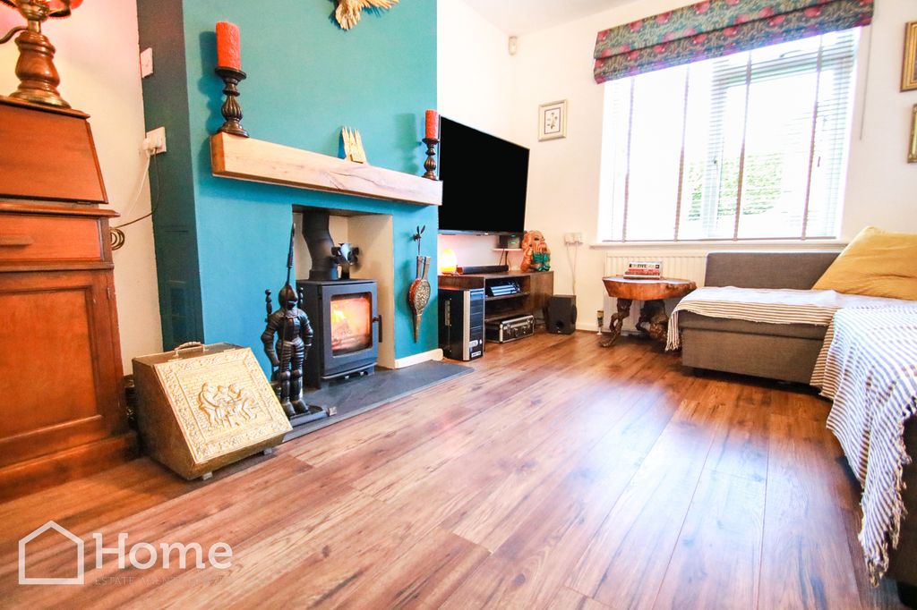 Property photo 2 of 23