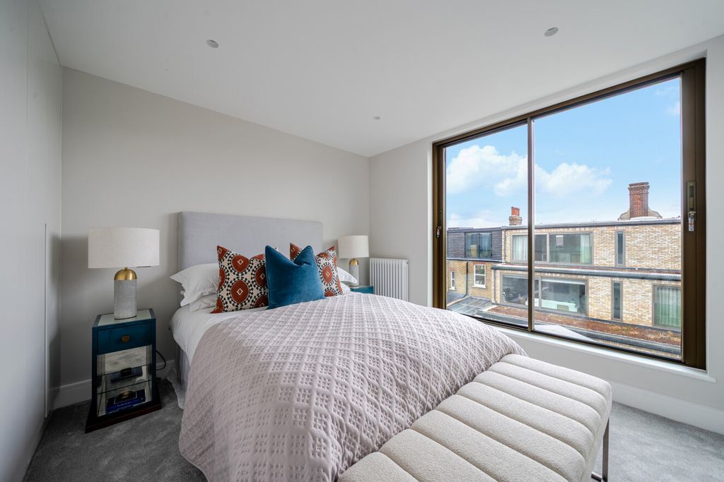 Property photo 2 of 17 1455965-5-69Fc6d5...