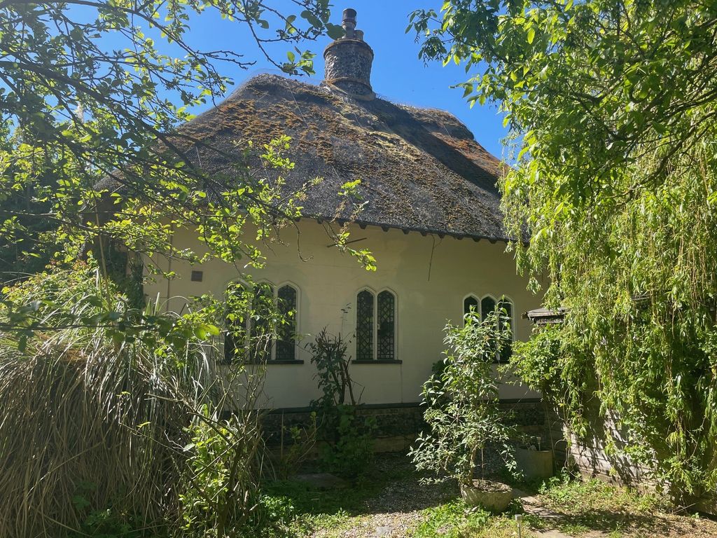 Property photo 1 of 18