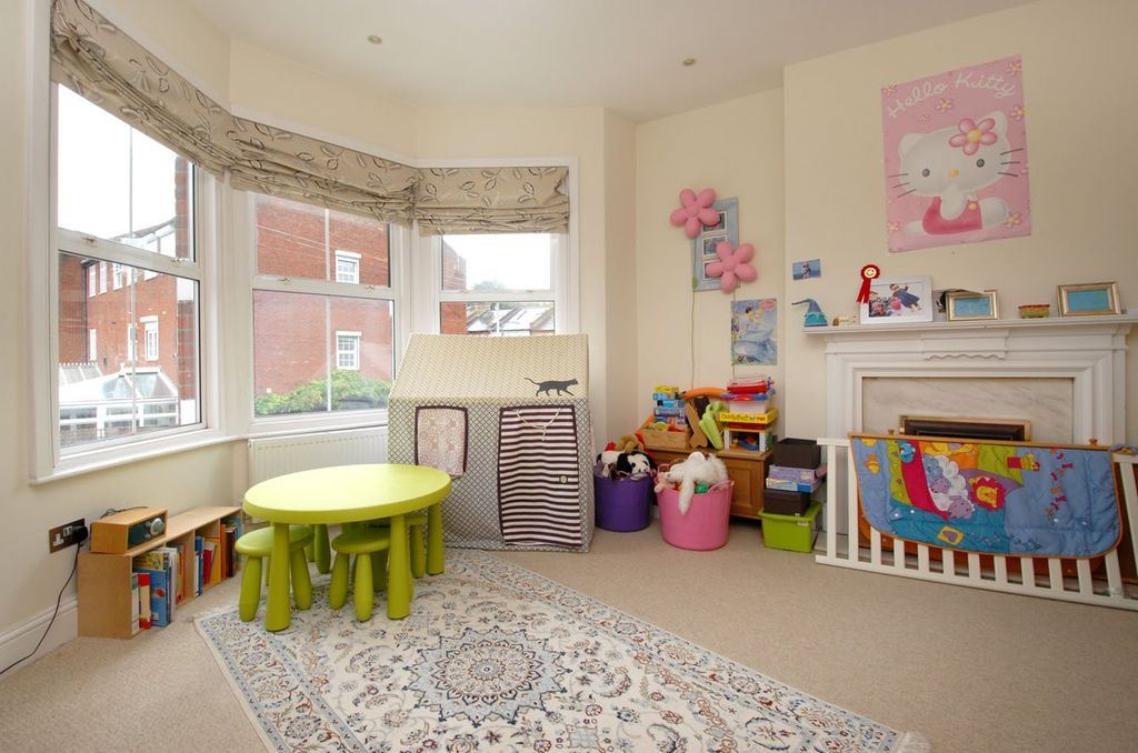 Property photo 2 of 8 Picture No. 10
