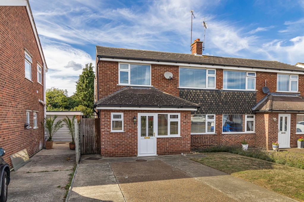 Property photo 1 of 16