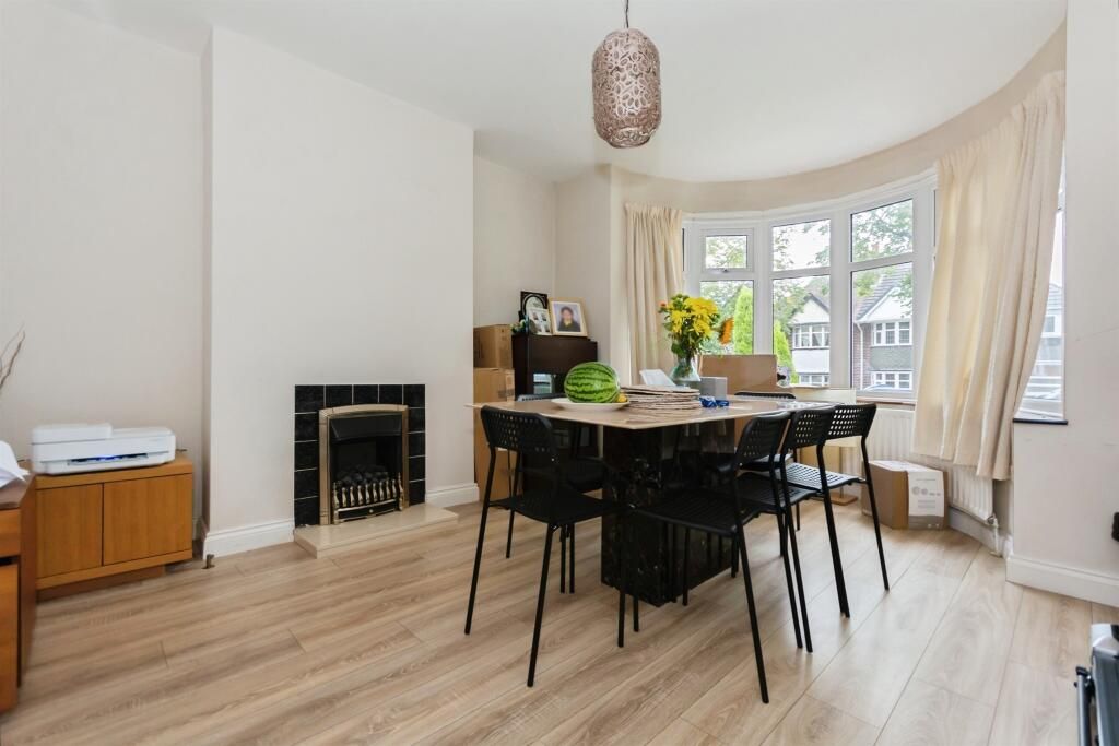 Property photo 3 of 22