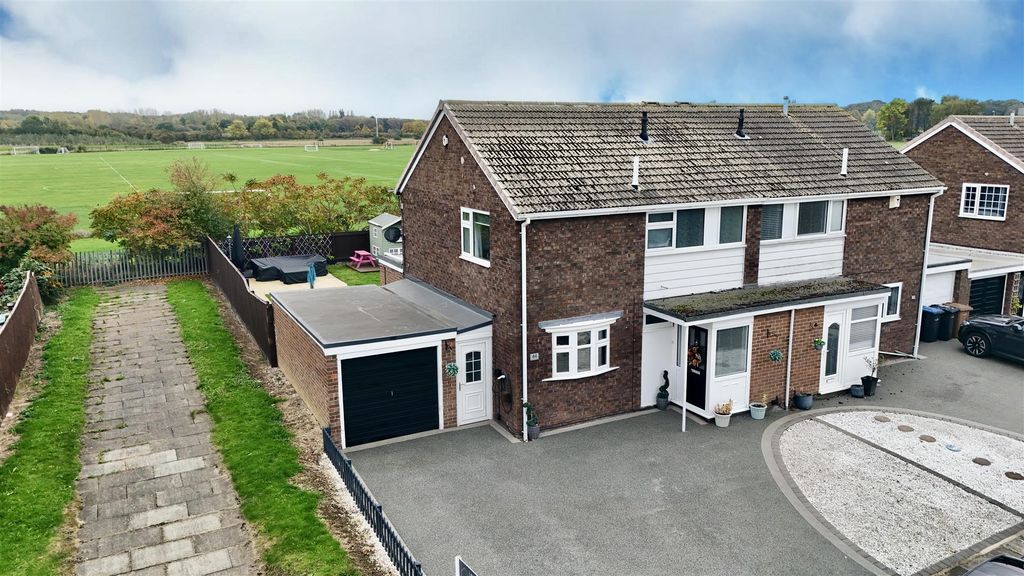 Property photo 1 of 22 Front