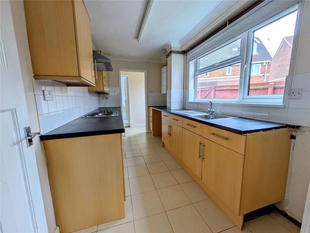 Property photo 3 of 14 Picture No. 16