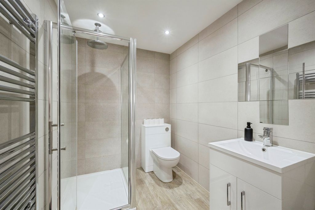 Additional image 12 of 6 bed detached house for saleBrigg Road, Messingham, Scunthorpe DN17
