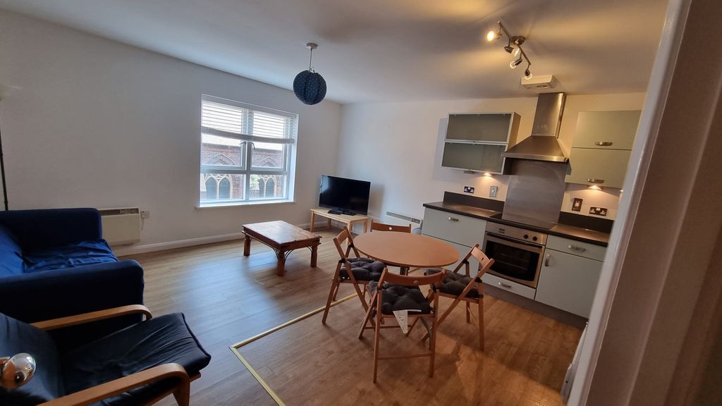 Property photo 3 of 6 Picture No. 17