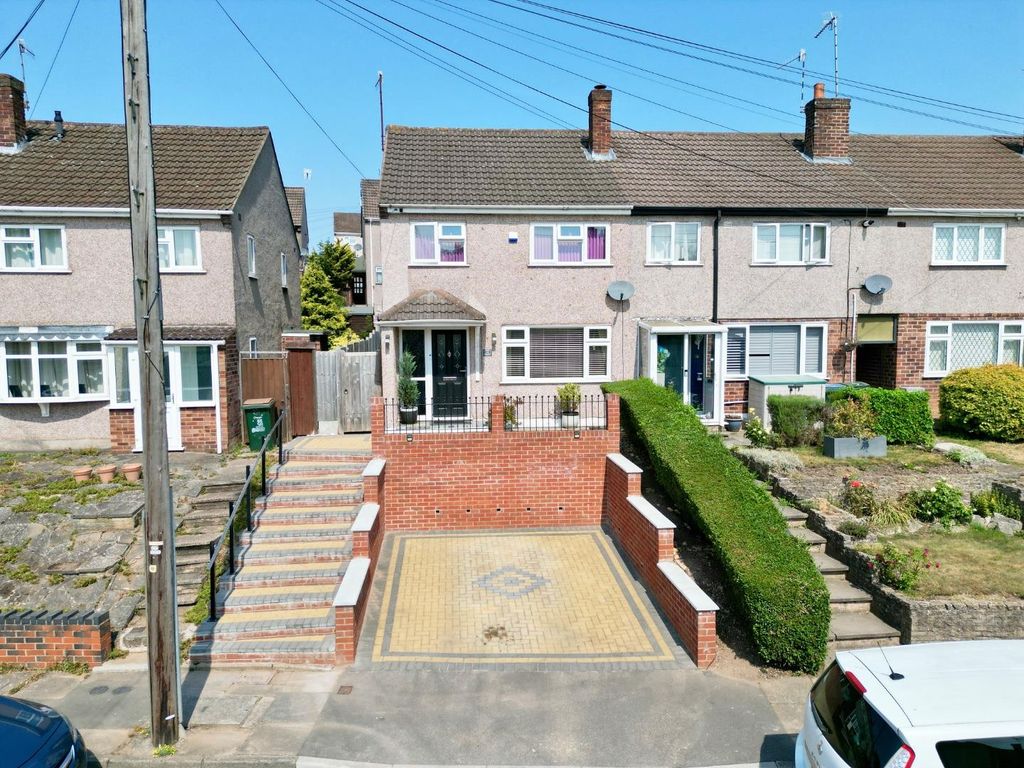 Property photo 1 of 17 114Ebd15-5Aa1-42F0-9B3B-C823C22B0B33_1_201_A.Jpeg