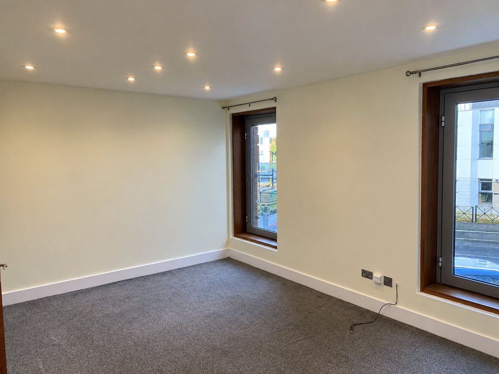Property photo 3 of 9 Picture No. 38