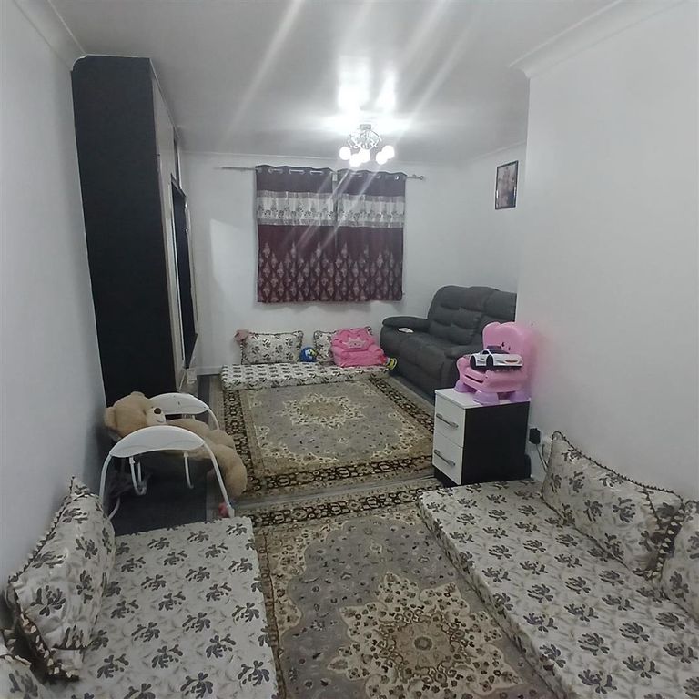 Property photo 1 of 5 2 Bed Flat To Rent Holly Lodge, Southall Ub2