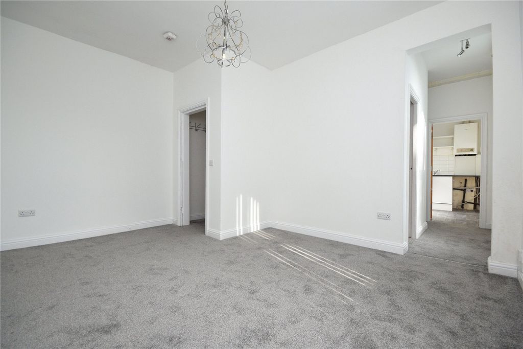 Property photo 2 of 8 Picture No. 07