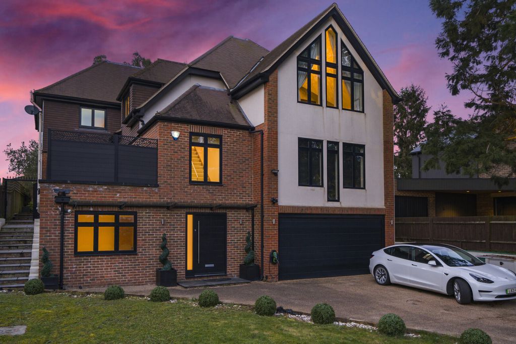 Property photo 1 of 26 External