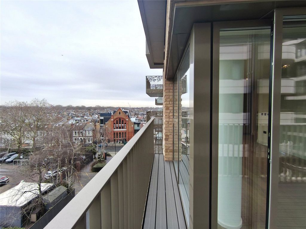 Property photo 2 of 15 Picture No. 09