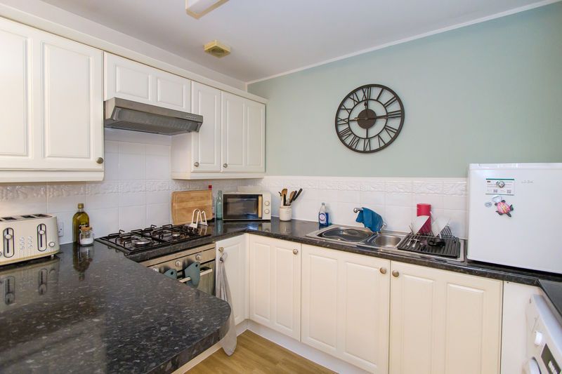 Property photo 3 of 9 Photo 3