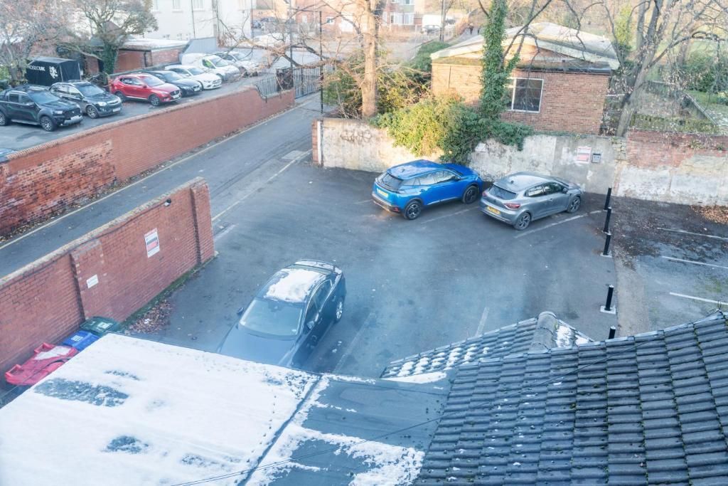 Property photo 2 of 12
