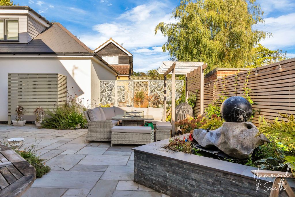 Additional image 18 of 4 bed detached house for saleKendal Avenue, Epping CM16