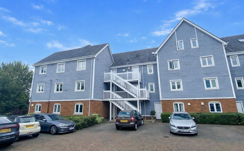 Property photo 3 of 14