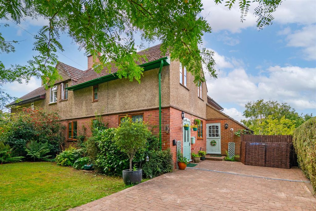 Property photo 1 of 34