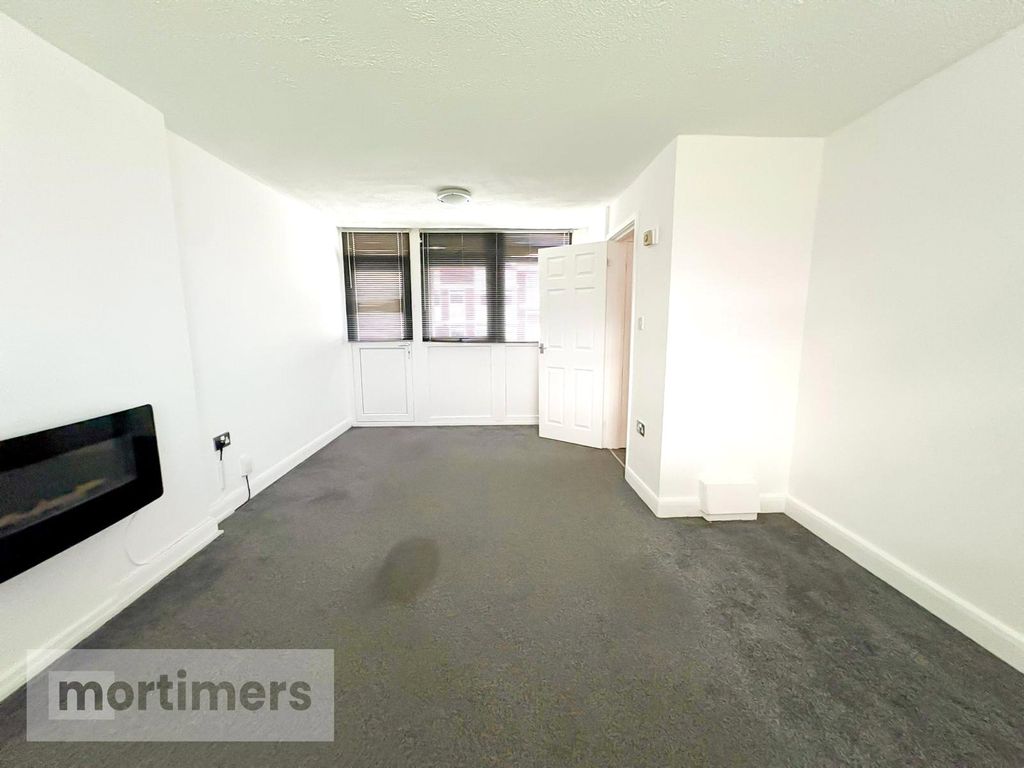 Property photo 3 of 8 Living Room