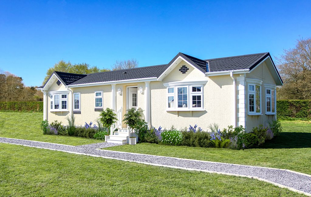 Property photo 1 of 12