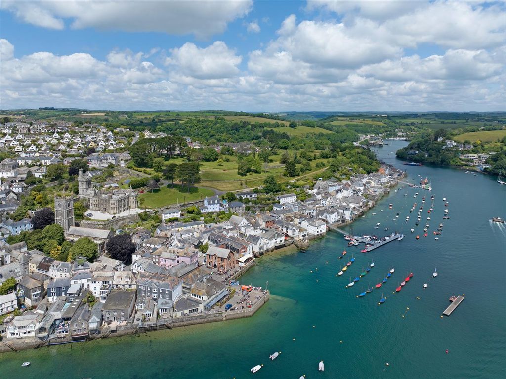 Property photo 1 of 12 Dji_20240611125720_0713_Done.Jpg