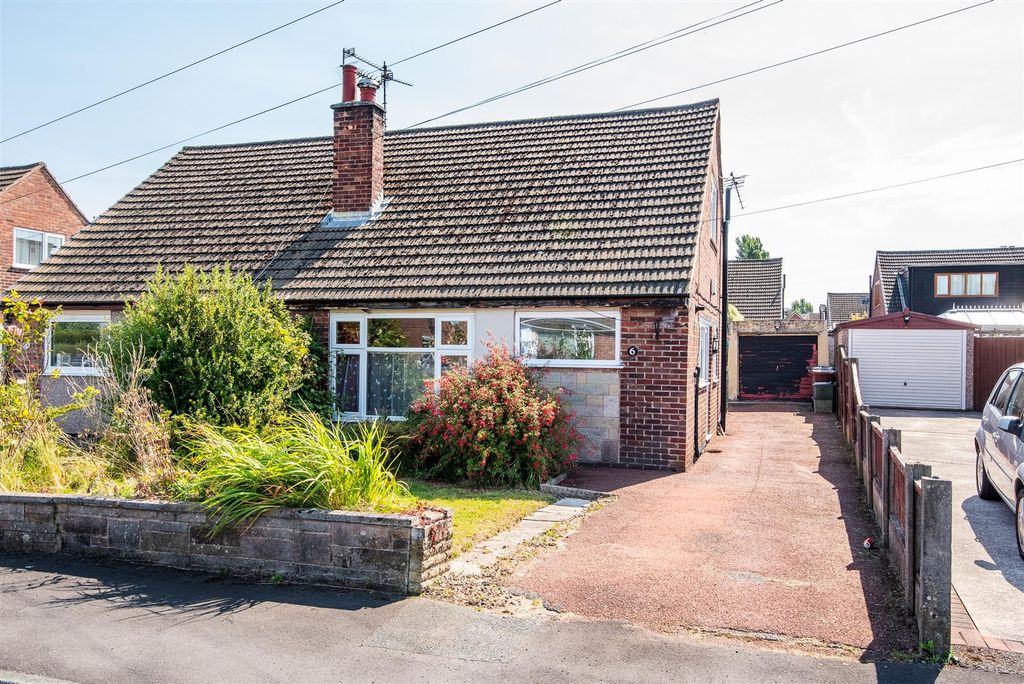Property photo 1 of 19 Front External