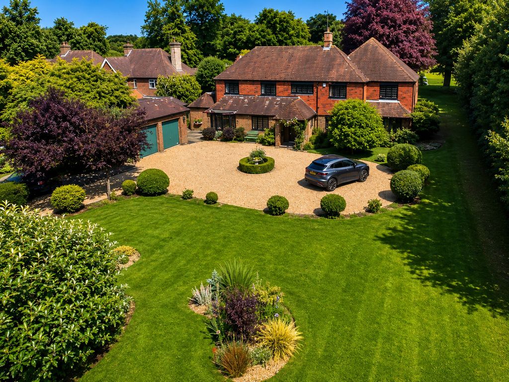 Property photo 2 of 50