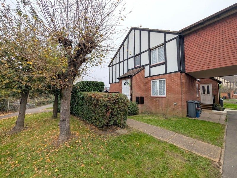 Property photo 1 of 9