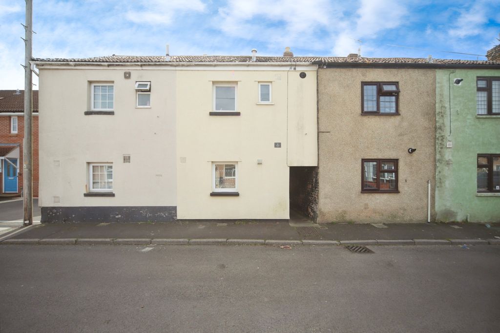 Property photo 1 of 12