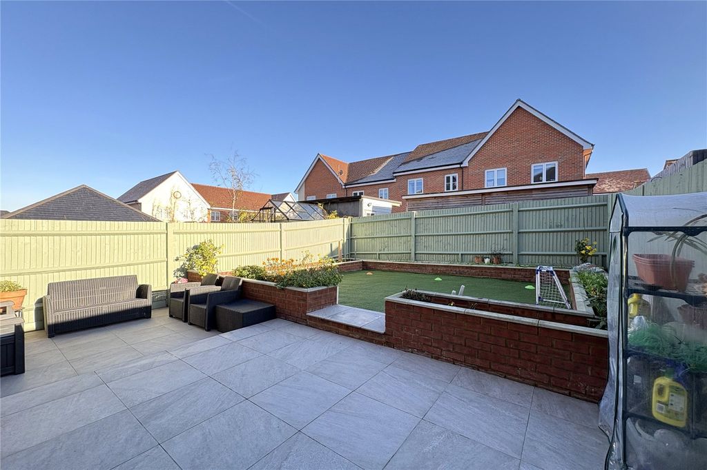 Property photo 2 of 14 Picture No. 04