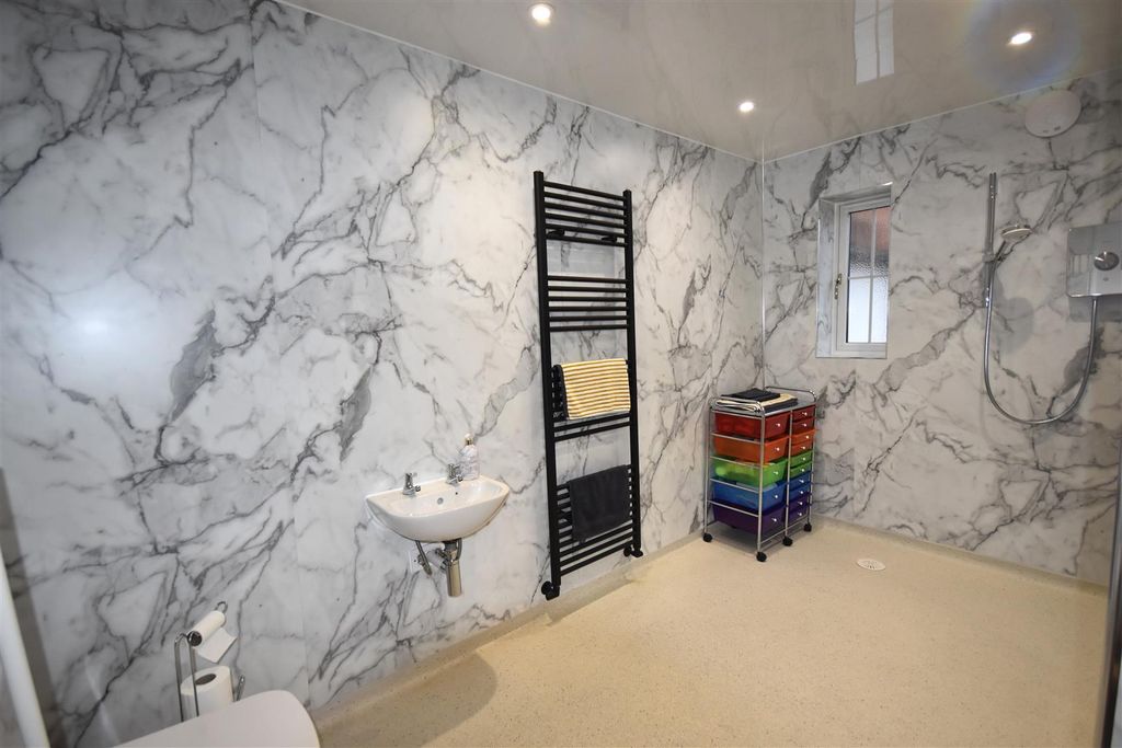 Additional image 13 of 4 bed detached house for saleMill House Lane, Goole DN14