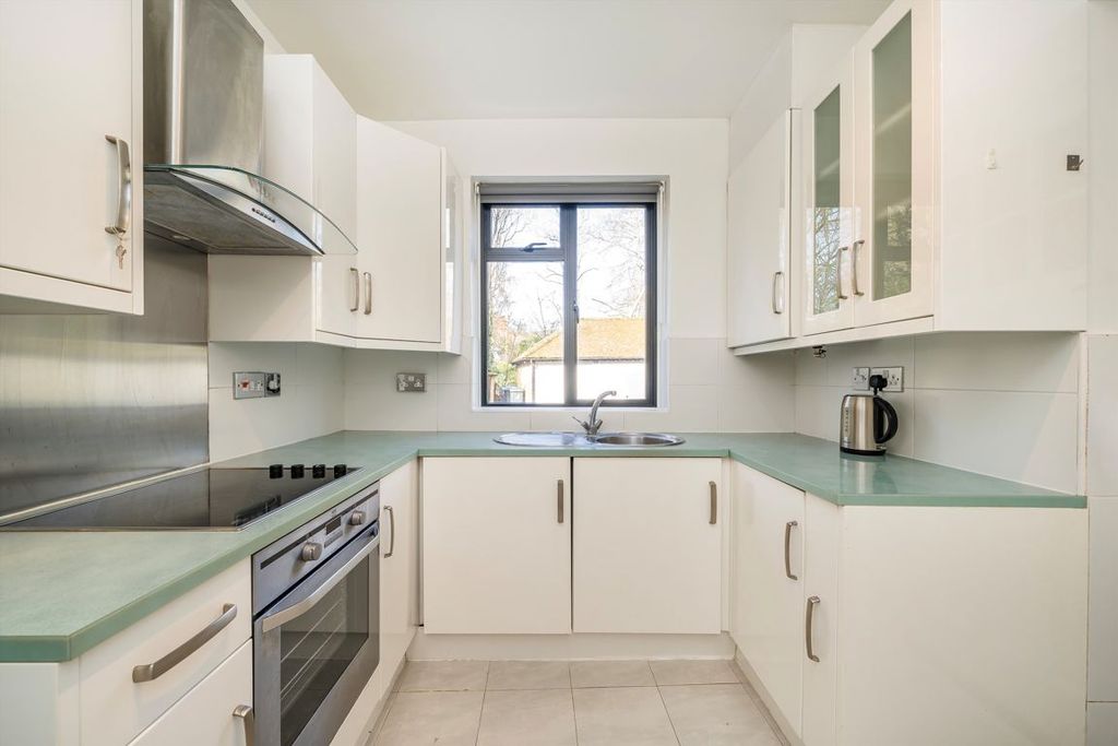 Property photo 3 of 6