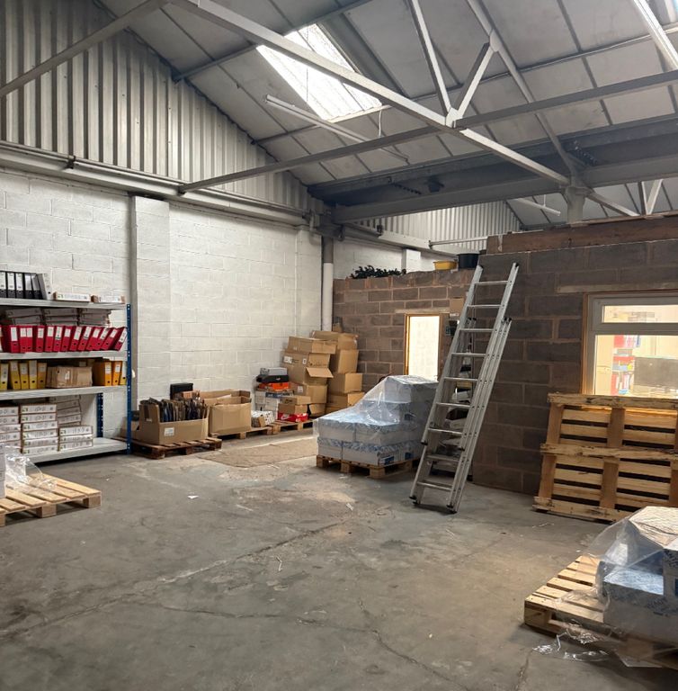 Property photo 3 of 5