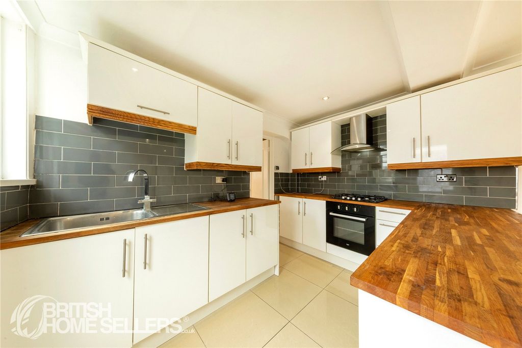 Property photo 3 of 15 Picture No. 09
