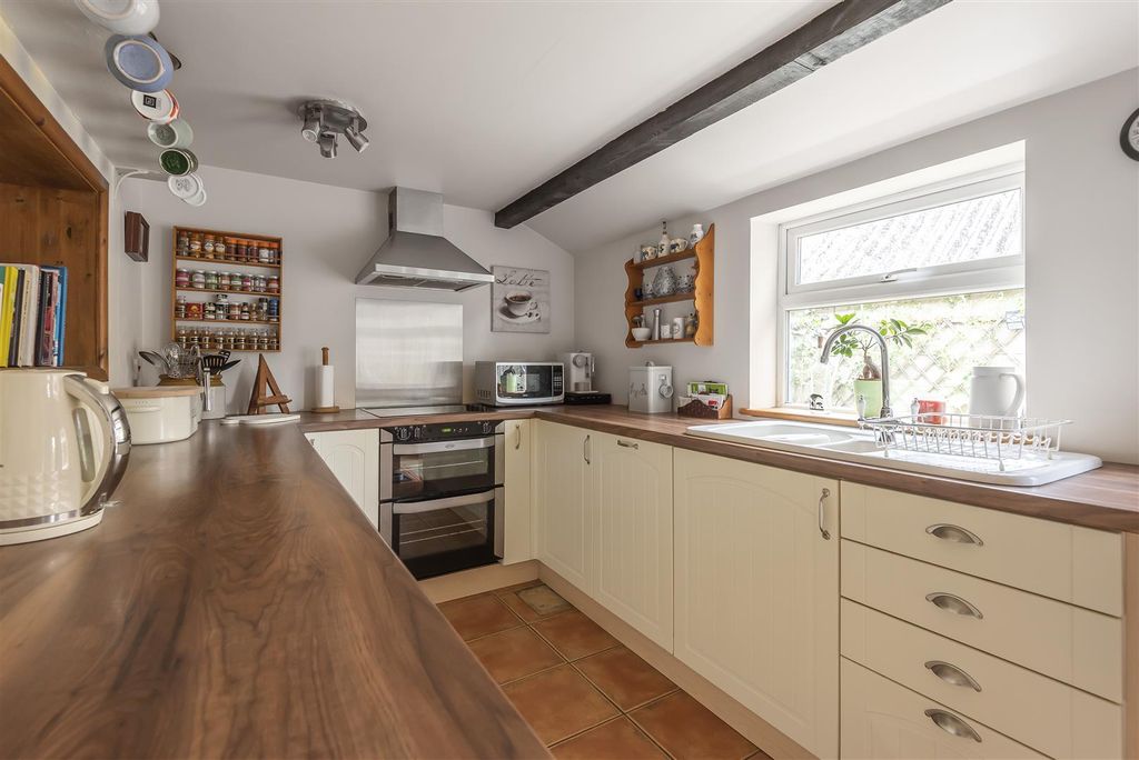 Property photo 3 of 15 866750 (5).Jpg