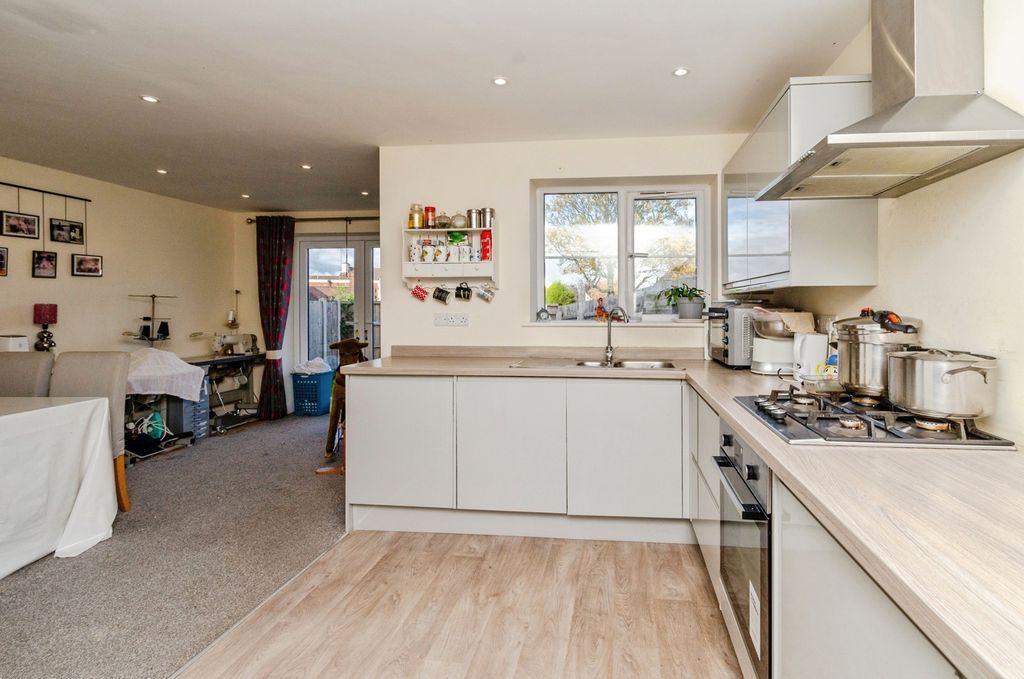 Property photo 3 of 17 Photo