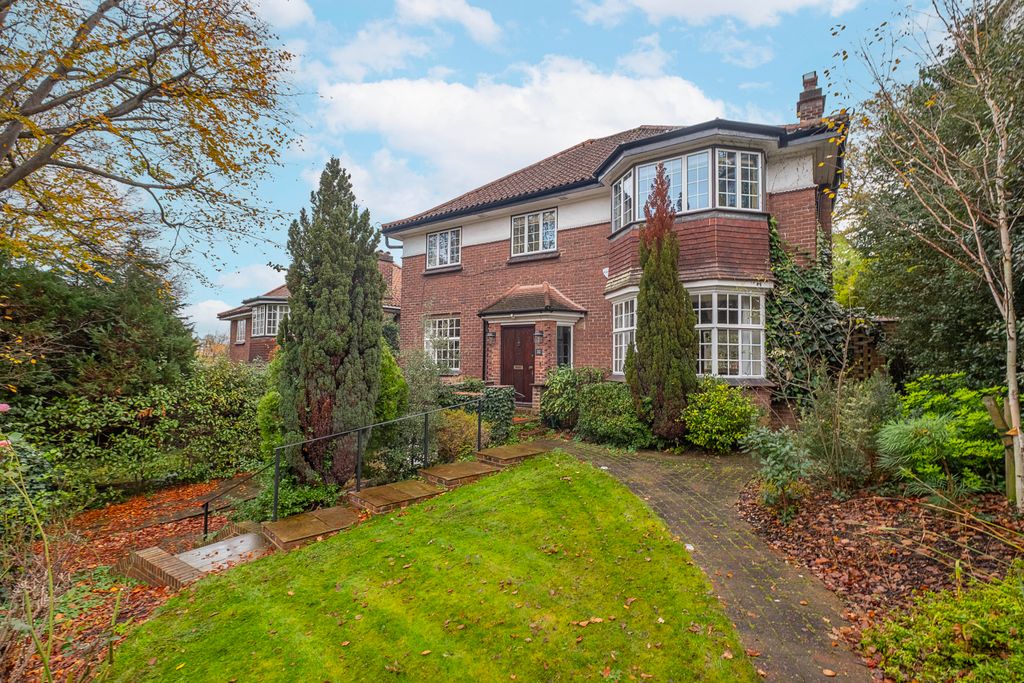 Property photo 1 of 30