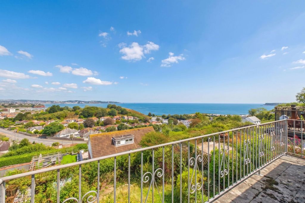 Property photo 3 of 17 Panoramic Sea Views