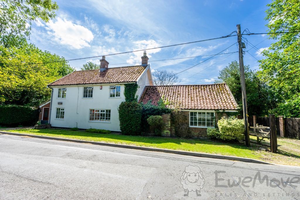 Property photo 1 of 12 Front View