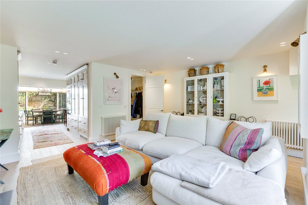 Property photo 3 of 28 Reception Room