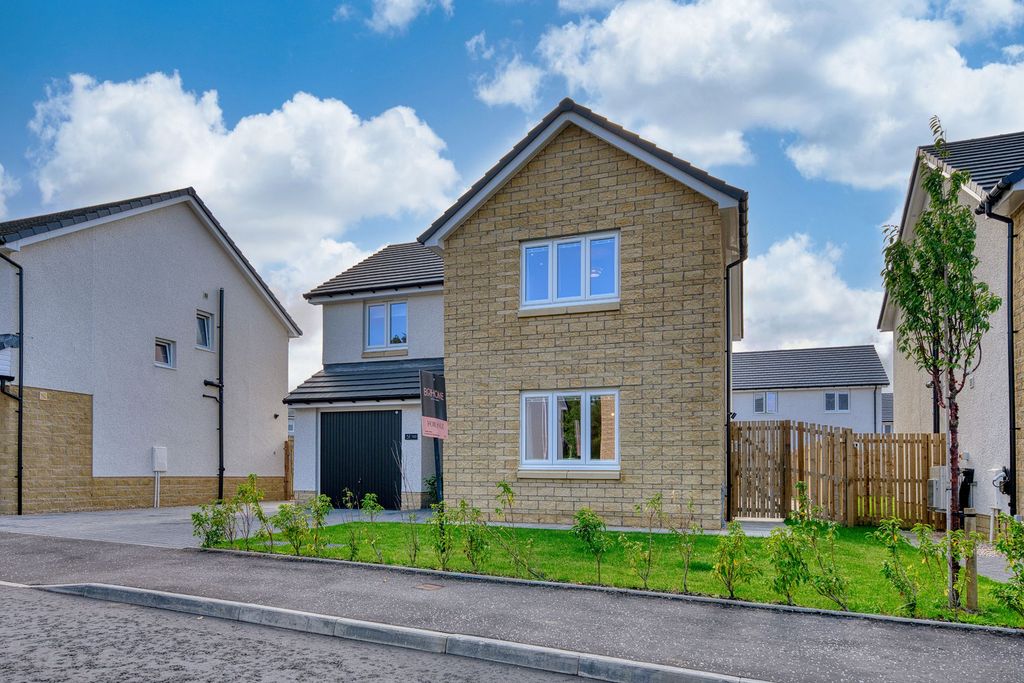 Property photo 1 of 39