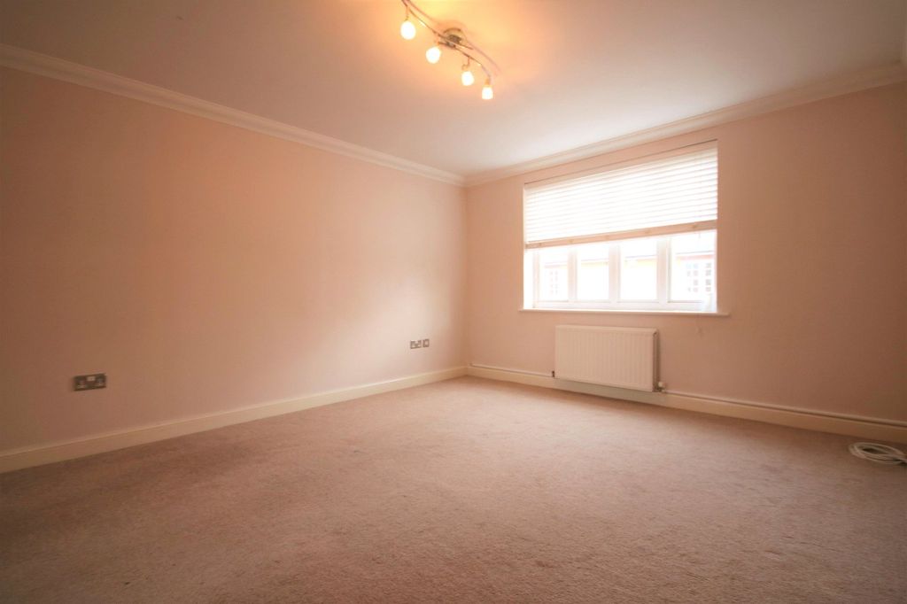 Property photo 3 of 8 Picture No. 03
