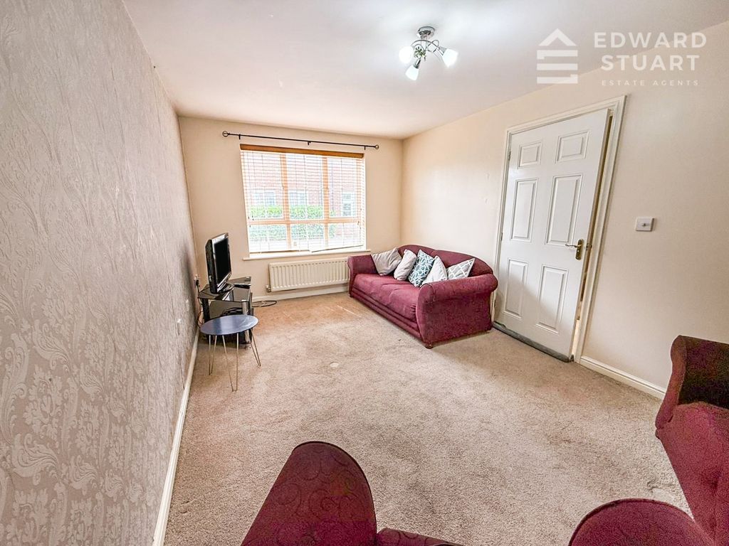 Property photo 3 of 11 Gallery