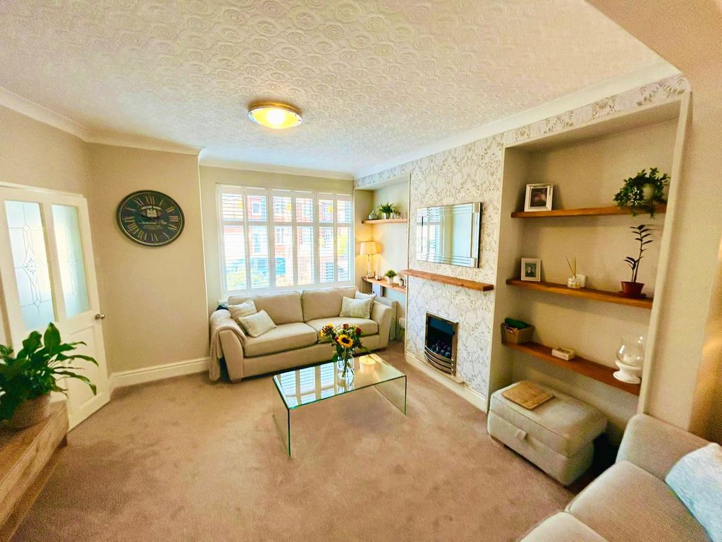 Property photo 3 of 26