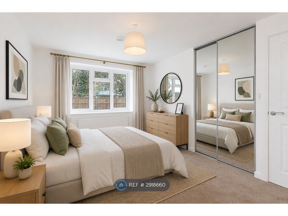 Property photo 3 of 10 Master Bedroom
